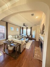 300 Eastland Dr in Lewisville, TX - Building Photo - Building Photo