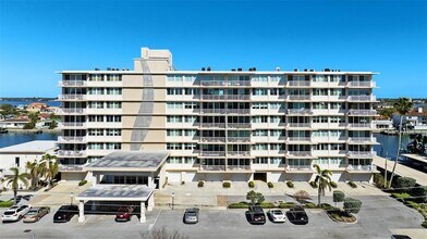 223 Island Way in Clearwater, FL - Building Photo - Building Photo