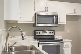 Eclipse Of White Rock in Dallas, TX - Building Photo - Building Photo