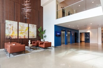 The Broadway in Oakland, CA - Building Photo - Lobby
