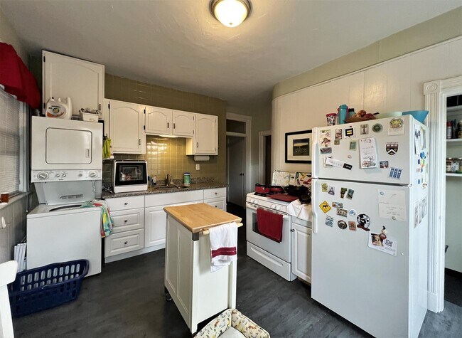 54 Beacon St, Unit 2