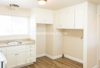 810 Palm Cir in Tracy, CA - Building Photo - Building Photo