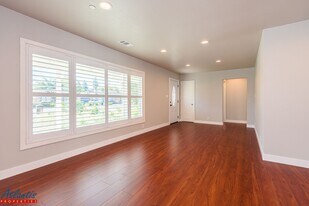 15107 Woodard Rd in San Jose, CA - Building Photo