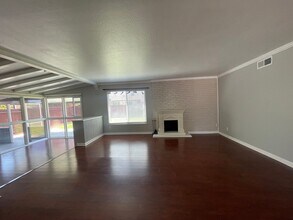 4600 Forest Pkwy in Sacramento, CA - Building Photo - Building Photo