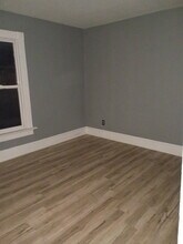 1636 W 3rd St, Unit #1636 in Davenport, IA - Building Photo - Building Photo