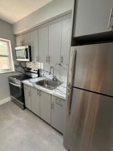 3450 SW 9th St in Miami, FL - Building Photo - Building Photo