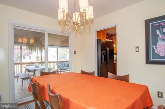 7807 Hayfield Rd in Alexandria, VA - Building Photo - Building Photo