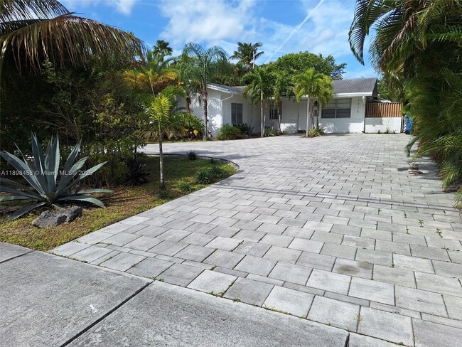 property at 1575 NE 38th St