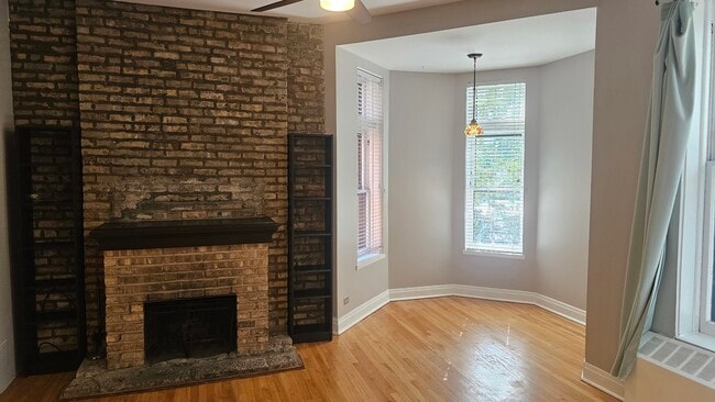 648 W Oakdale Ave in Chicago, IL - Building Photo - Building Photo