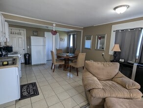 8483 N W Lone Pine Rd in Terrebonne, OR - Building Photo - Building Photo