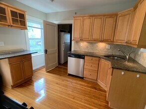 73 Bristol Rd in Medford, MA - Building Photo - Building Photo
