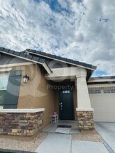 4011 W McNeil St in Phoenix, AZ - Building Photo - Building Photo