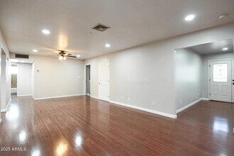 3239 S Lebanon Ln in Tempe, AZ - Building Photo - Building Photo