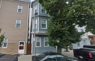 194 Marion St, Unit 1 in Boston, MA - Building Photo