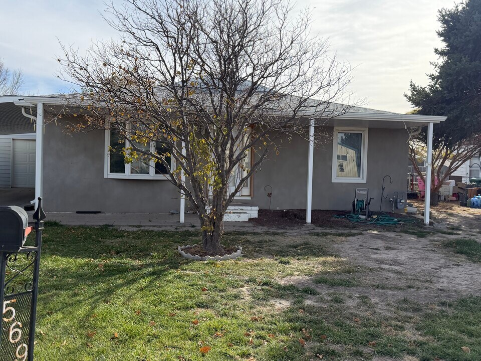 569 Beverly Rd in Sidney, NE - Building Photo