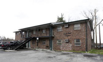 1601 E Cornelia Ave Apartments