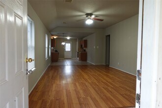 9123 River Dale Canyon Ln in Humble, TX - Building Photo - Building Photo