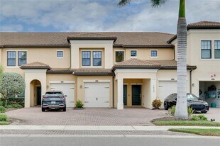 10063 Crooked Crk Dr in Venice, FL - Building Photo