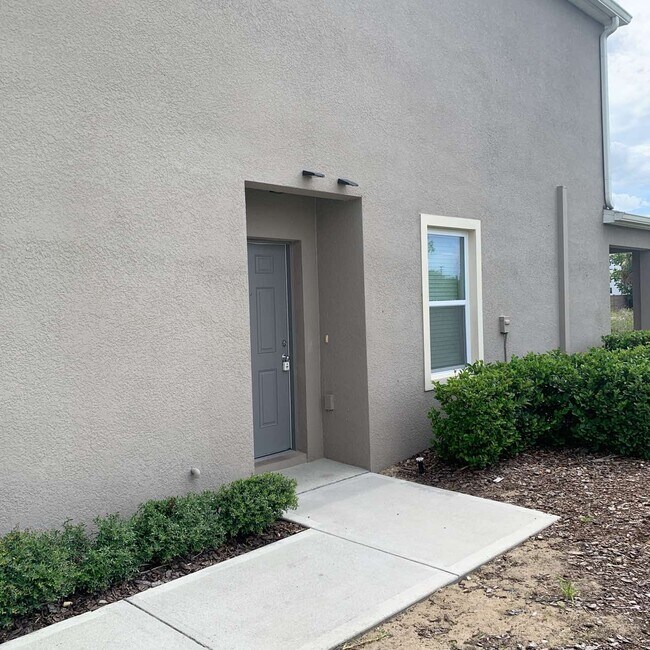 276 Arbor Lakes Dr photo'