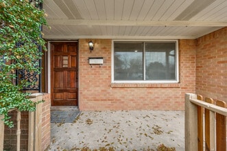 13809 Janwood Ln in Farmers Branch, TX - Foto de edificio - Building Photo