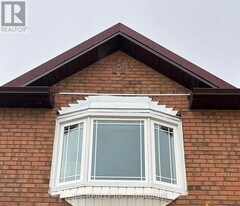 153 Morningview Trail in Toronto, ON - Building Photo