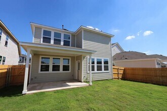 2901 Mary Elizabeth Dr in Austin, TX - Foto de edificio - Building Photo
