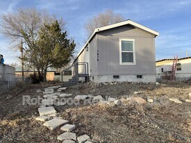 1416 Huntley in Carlin, NV - Building Photo