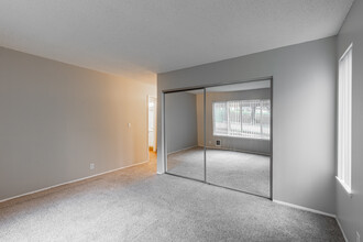 Woodlake in Portland, OR - Foto de edificio - Interior Photo