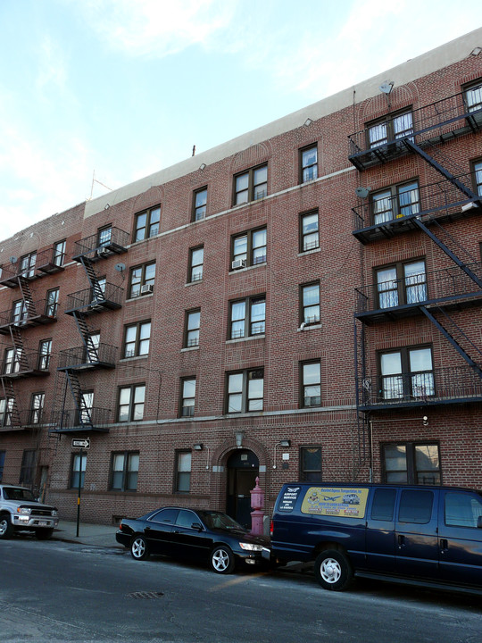 1436 Beach Ave in Bronx, NY - Building Photo