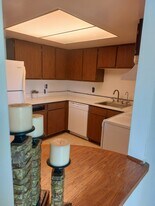 636 Fairways Cir, Unit A