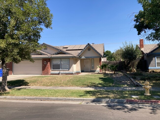 248 Devon Dr in Lemoore, CA - Building Photo - Building Photo