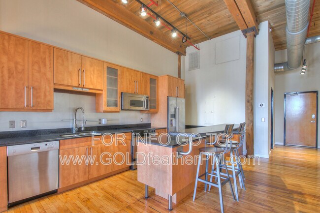 1400 Rosa L Parks Blvd in Nashville, TN - Building Photo - Building Photo
