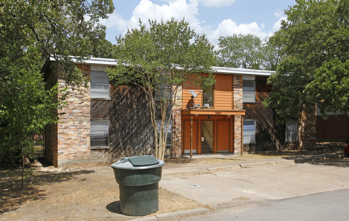 3907 Aspen in Bryan, TX - Building Photo