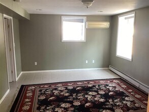 2 Debron Ct in Centereach, NY - Building Photo - Building Photo