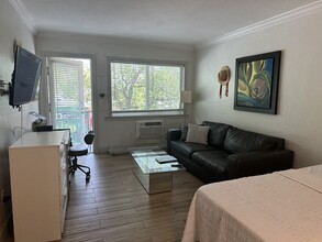 334 Washington Ave, Unit Studio # 7 in Miami Beach, FL - Building Photo - Building Photo