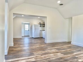 303 Meguzee Point Rd in Elk Rapids, MI - Building Photo - Building Photo