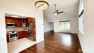 838C Vail Rd in Monroe Township, NJ - Building Photo - Building Photo