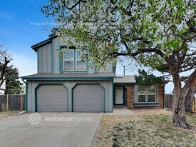 19192 E Chaffee Pl in Denver, CO - Building Photo