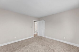 Overlook Apartments in Loveland, OH - Foto de edificio - Interior Photo