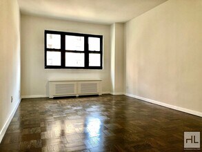 EAST 35 STREET in New York, NY - Building Photo - Building Photo