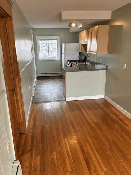 5 Cliff in East Providence, RI - Building Photo