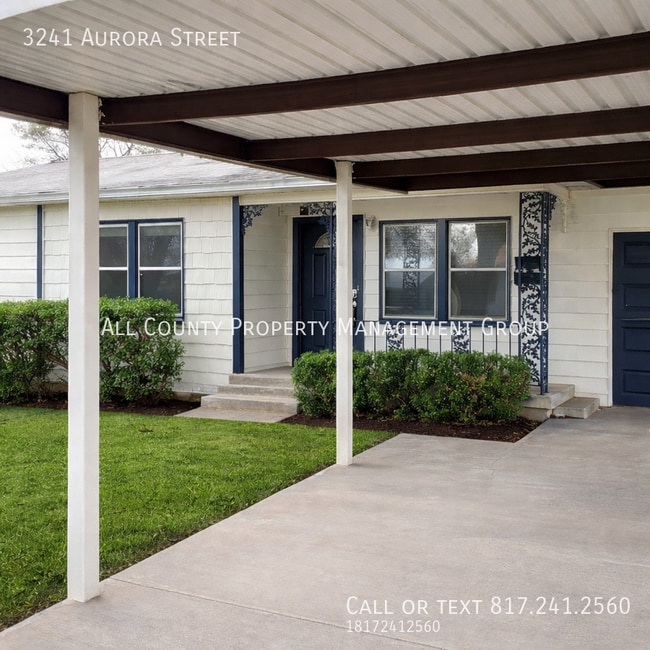 3241 Aurora St in Fort Worth, TX - Building Photo - Building Photo