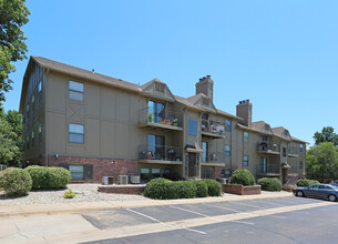 Winston Place - 3108 Winston Place in Manhattan, KS - Foto de edificio - Building Photo