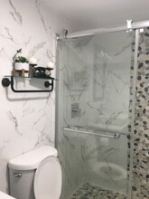 2154 W 60th St, Unit #12213 in Hialeah, FL - Foto de edificio - Building Photo