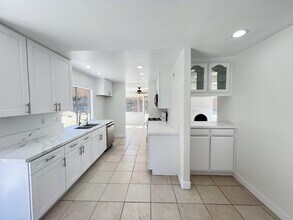 1389 Oriole Pl in Chula Vista, CA - Foto de edificio - Building Photo