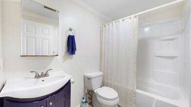 712 Shawmut Ave, Unit 1R in Boston, MA - Building Photo - Building Photo