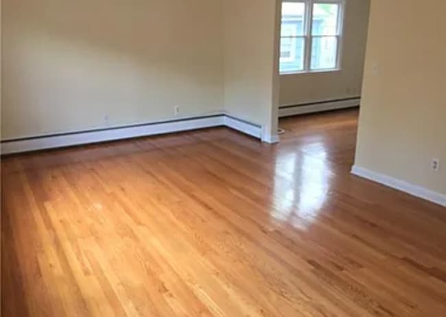 70 Lorraine St in Bridgeport, CT - Building Photo - Building Photo