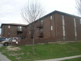 1919 Tracy Dr Apartments