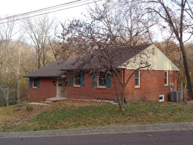 1008 S Glenwood Ave in Columbia, MO - Building Photo - Building Photo
