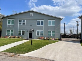 4322 Alconbury Ln, Unit 2 in Houston, TX - Building Photo